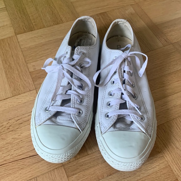 White leather converse low tops - Picture 1 of 7